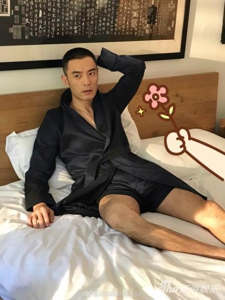 李光洁提醒该穿秋裤了网友你的腿毛足以保暖