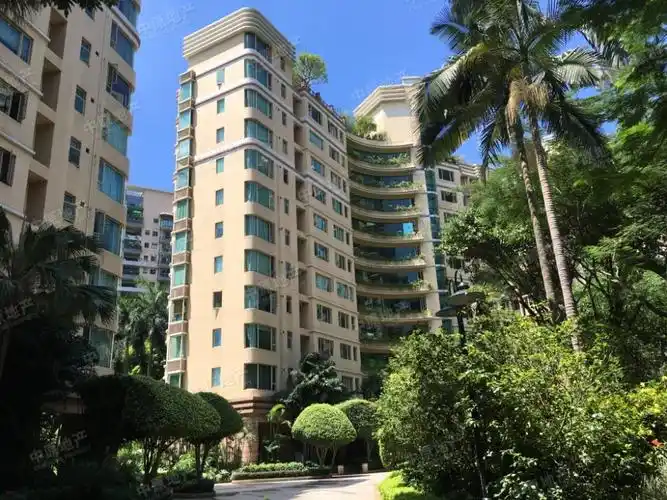 中海华庭【中海华庭 少有小高层两房放卖 户型方正 客厅朝南】深圳