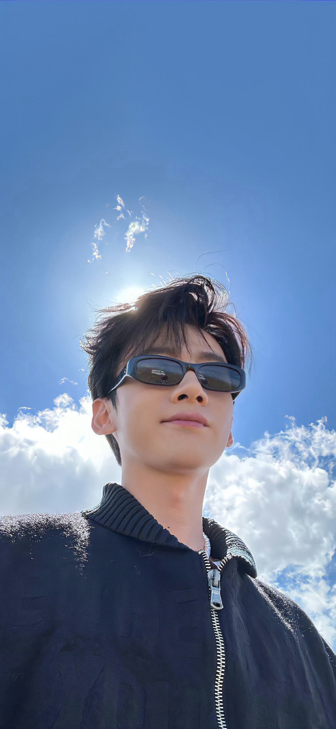 白敬亭壁纸真的太赞啦!