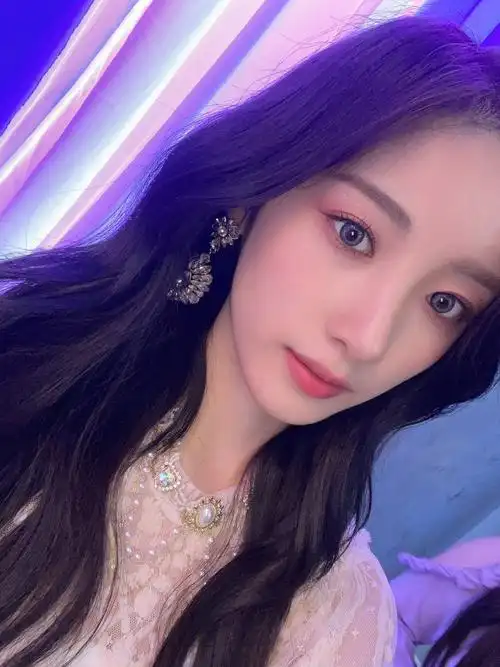 净化眼球提升我组美女浓度分享一下喜欢的女爱豆自拍05