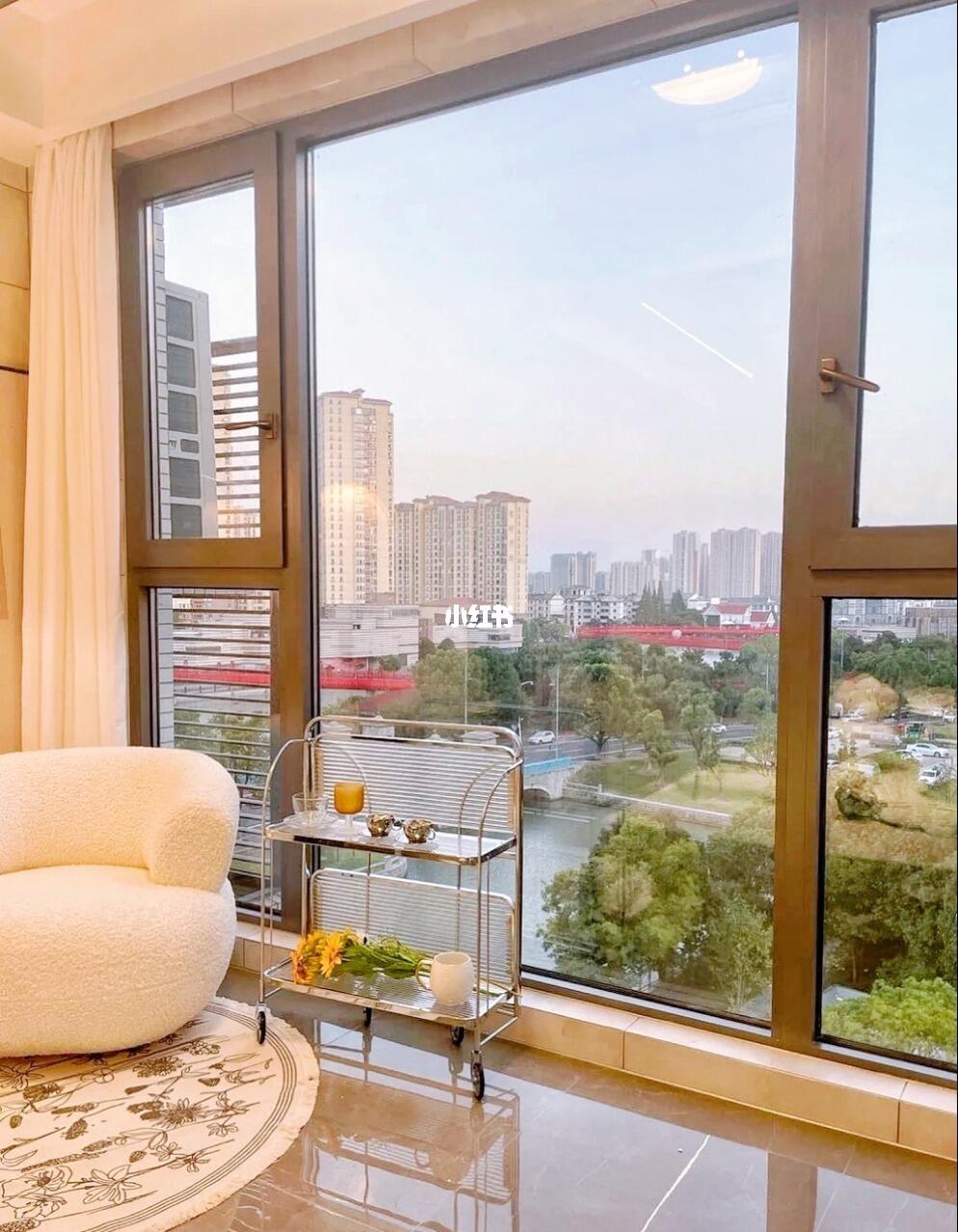 封阳台大视野落地窗