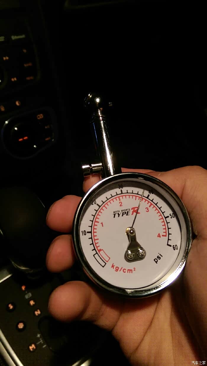 6t四个轮子的胎压都是3.0,需要放气到2.4吗