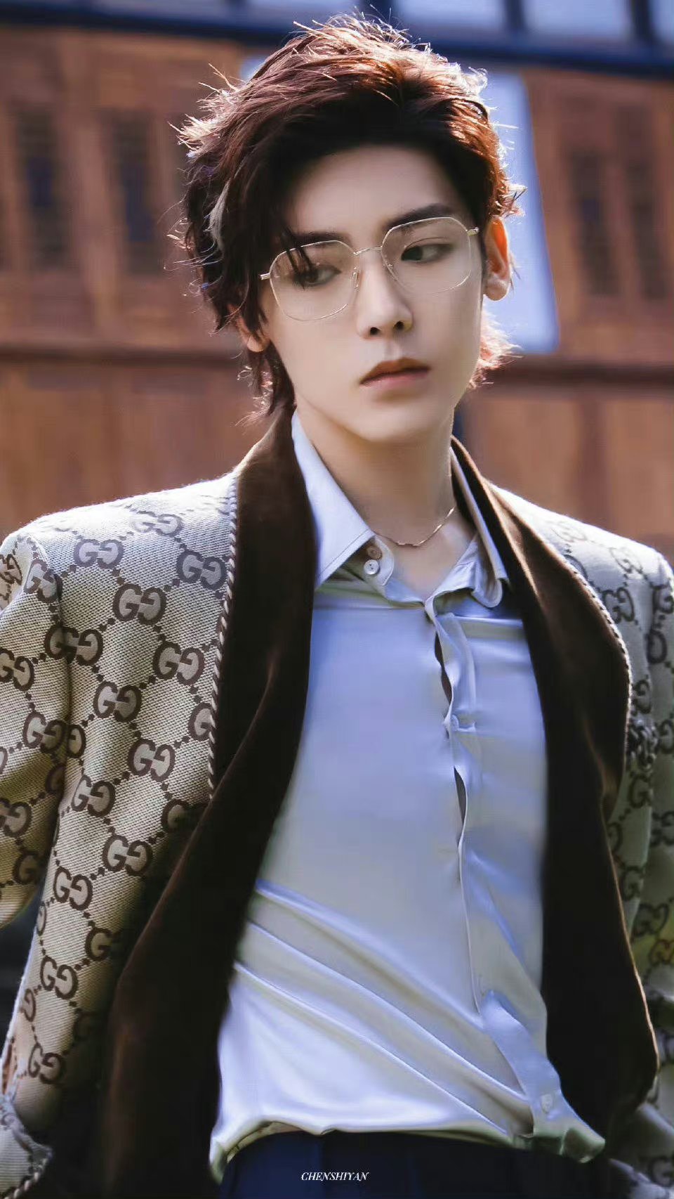 侯明昊壁纸大放送#日常穿搭# #元气出街奥利给