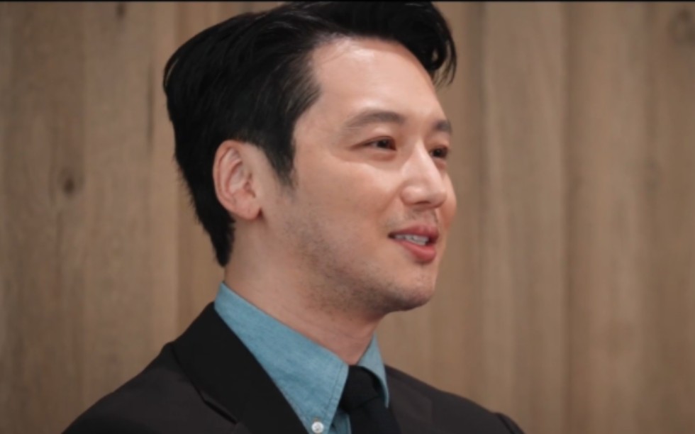 【采访】jtbc百想艺术大赏采访-最佳男配卞约汉