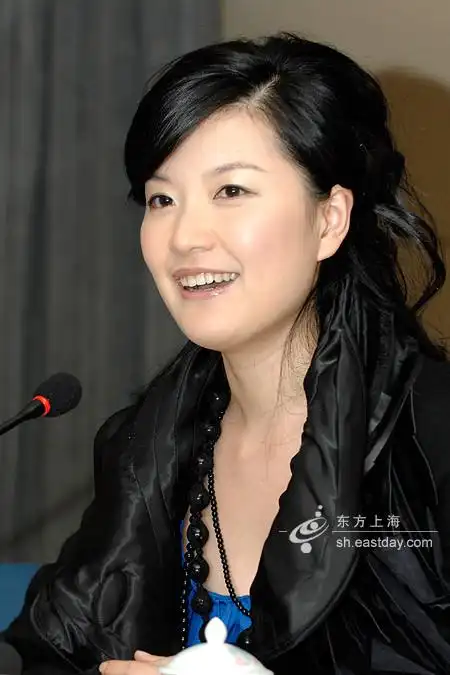东方电视台主持人陈蓉--美女欢迎您!(305)