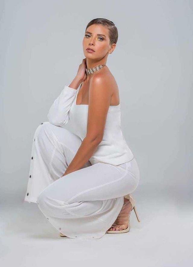 埃及女演员埃曼埃尔阿西