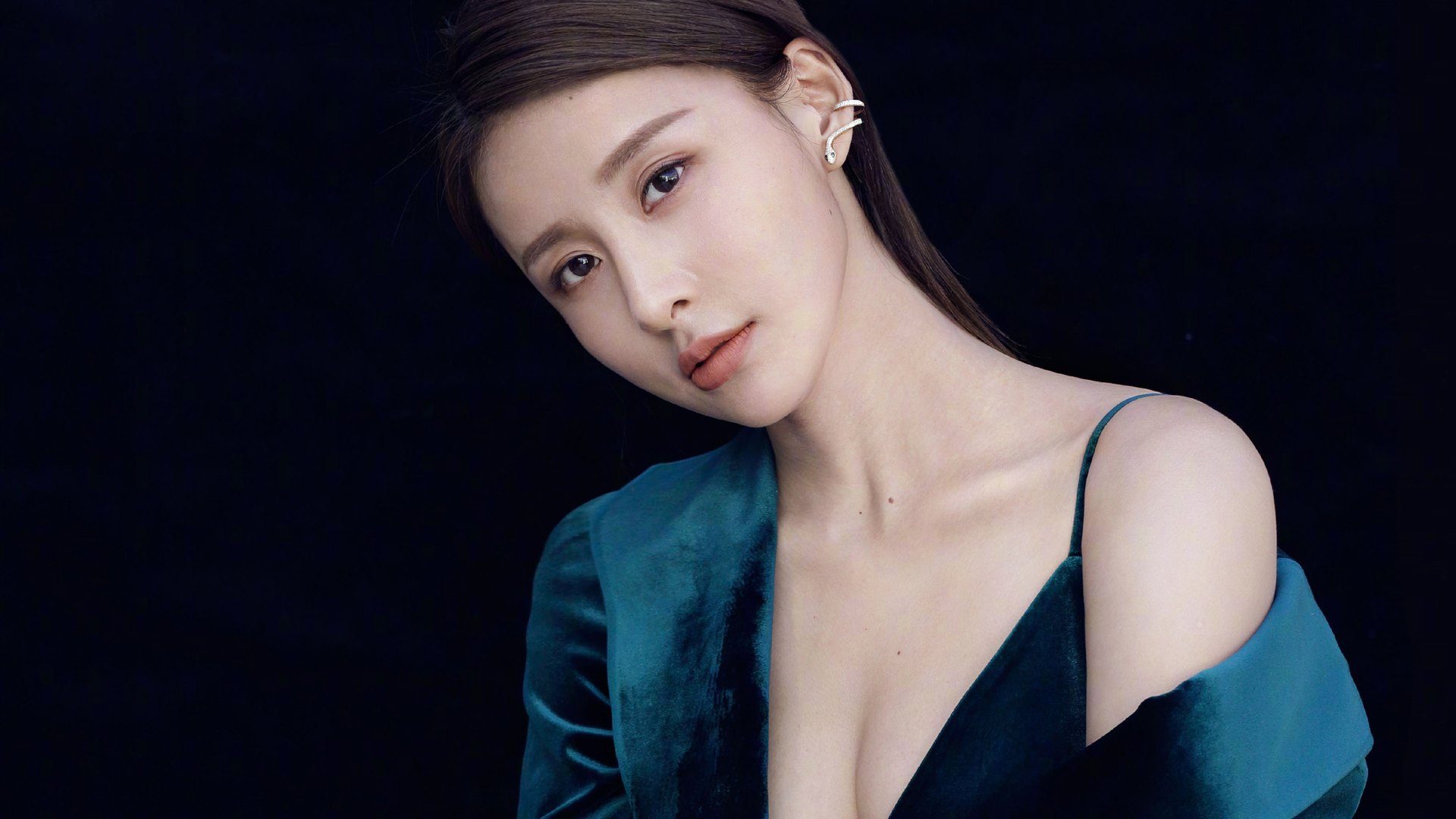 美女明星贾青桌面壁纸图片 - 第6张