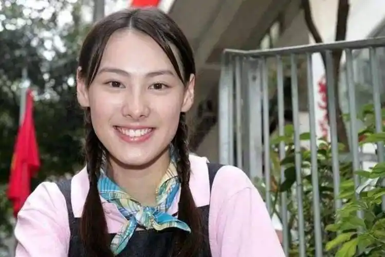 梁洛施面相 梁洛施面相分析