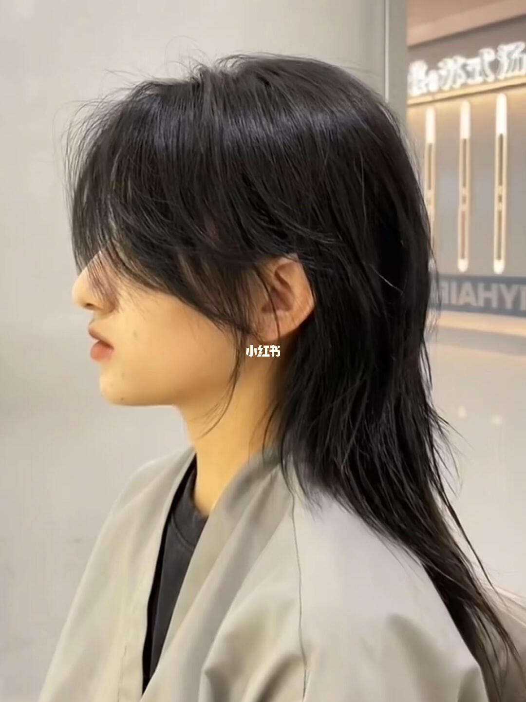 长发鲻鱼头高层次发型