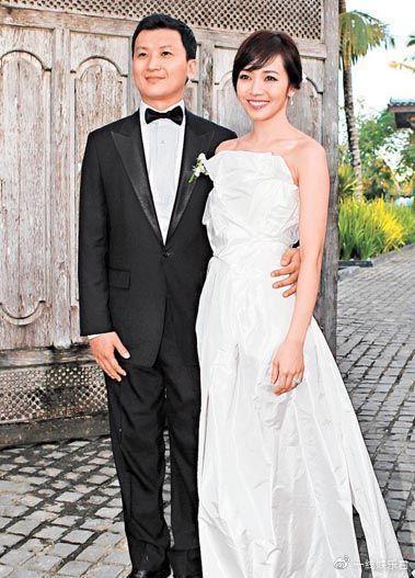 自带滤镜的侯佩岑在综艺上滤镜全碎还好周杰伦娶了昆凌