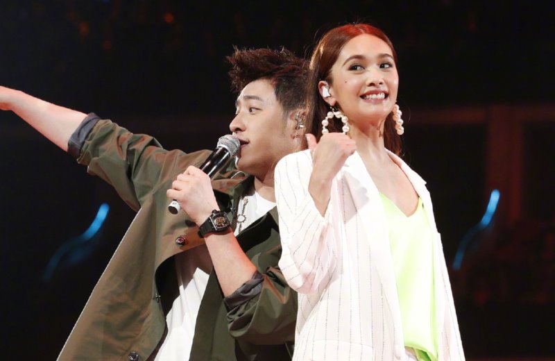 又是谁的青春记忆杨丞琳晒照惹哭众人罗志祥退出群聊