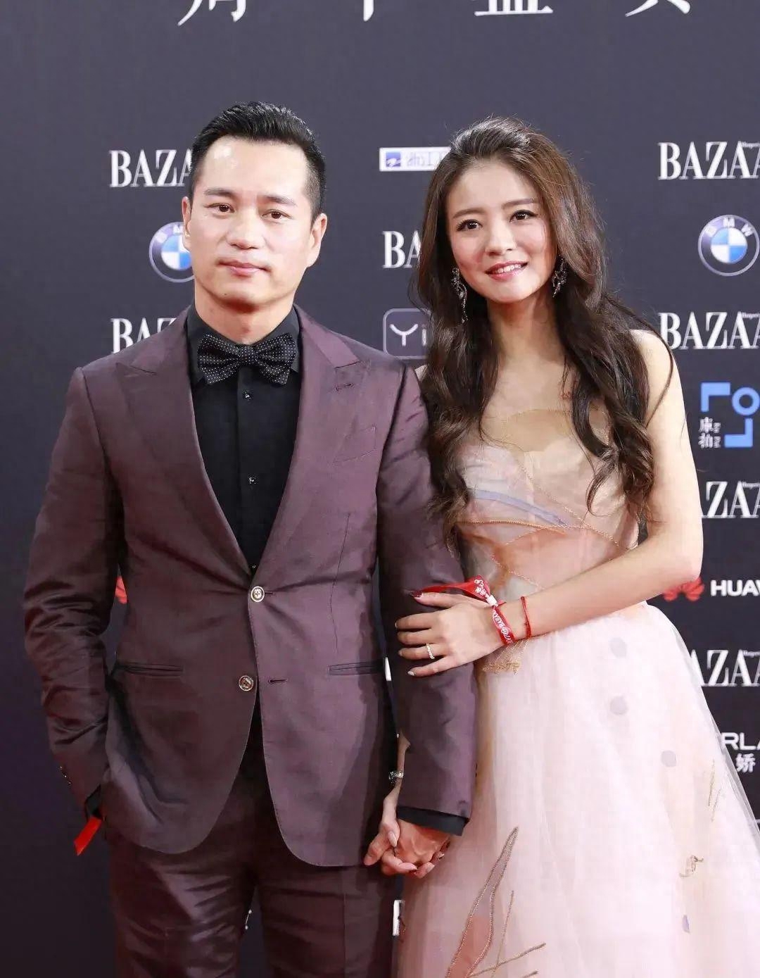 安以轩与陈荣炼陈荣炼比安以轩大8岁,在很小的时候,他就跟随哥哥来到