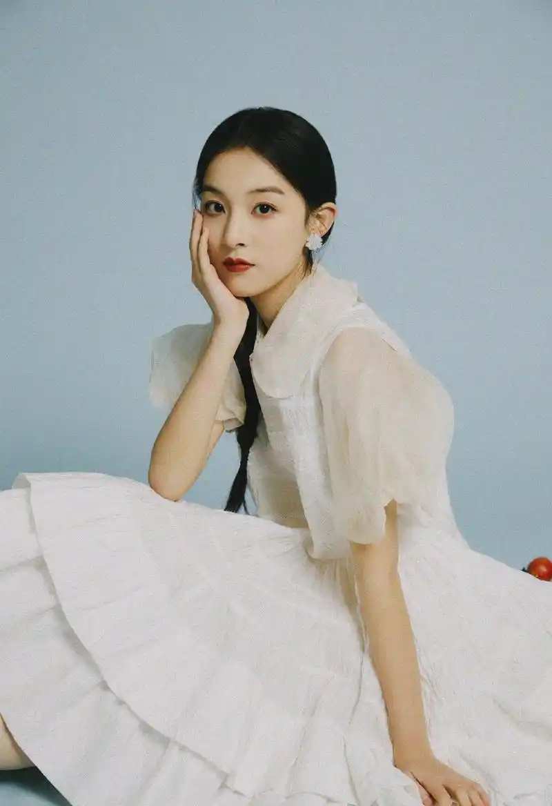 "美少女"顾语涵:美丽大方,楚楚动人