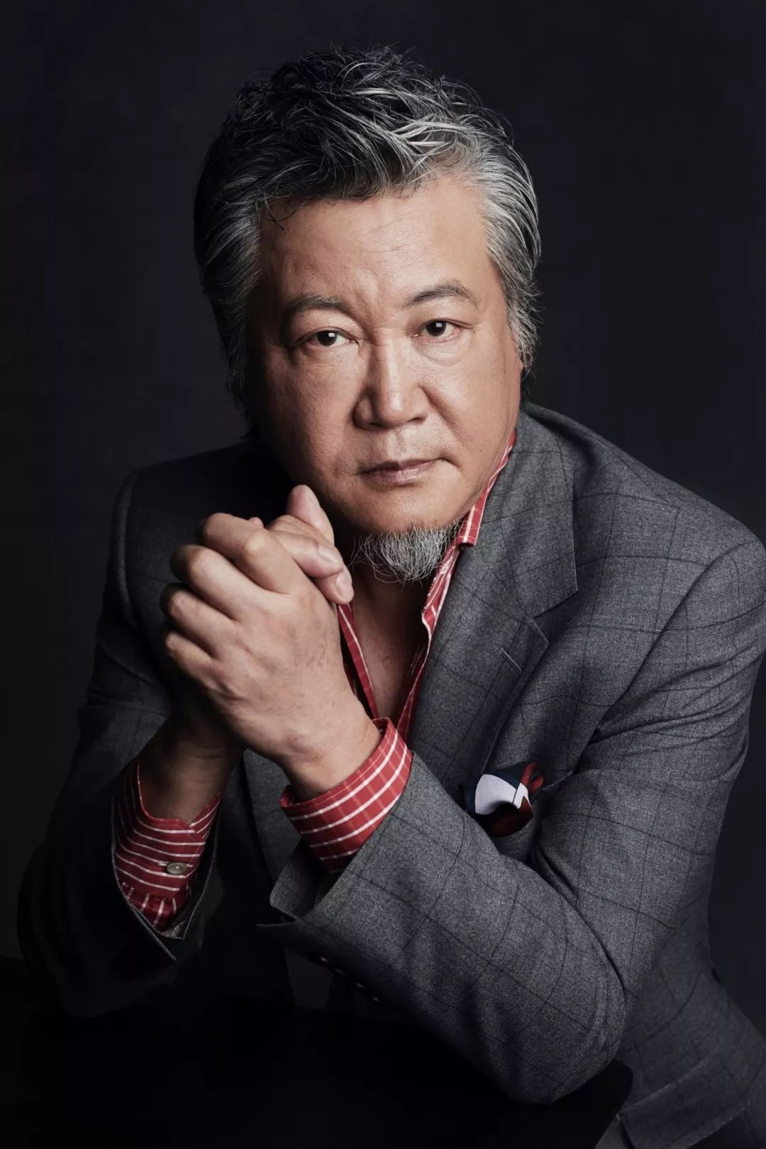 祝赵宝刚导演生日快乐 新剧《青春斗》拍摄顺利