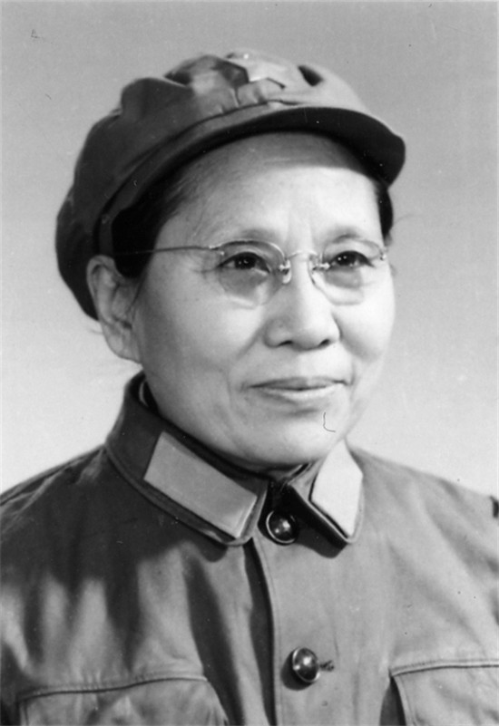 周越华出身黄埔军校的战地医生