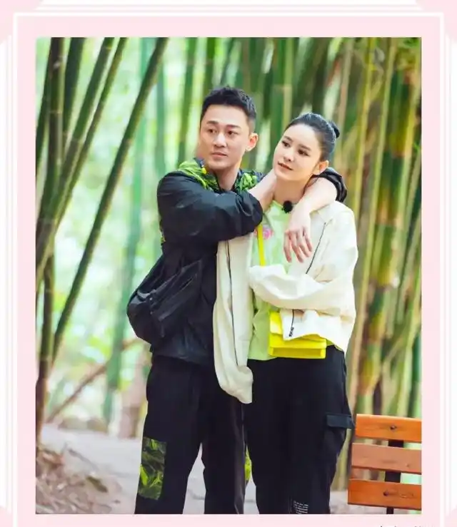 林峰为张馨月庆生,浪漫鲜花与奢华礼物引网友热议