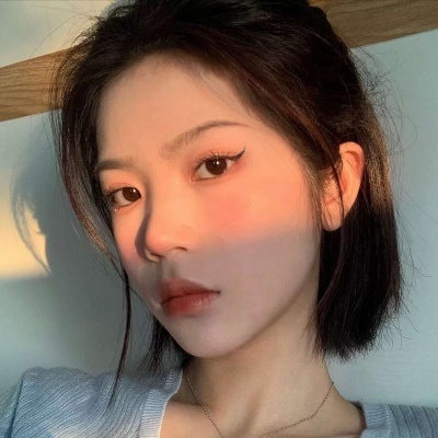 气质成熟女人头像图片