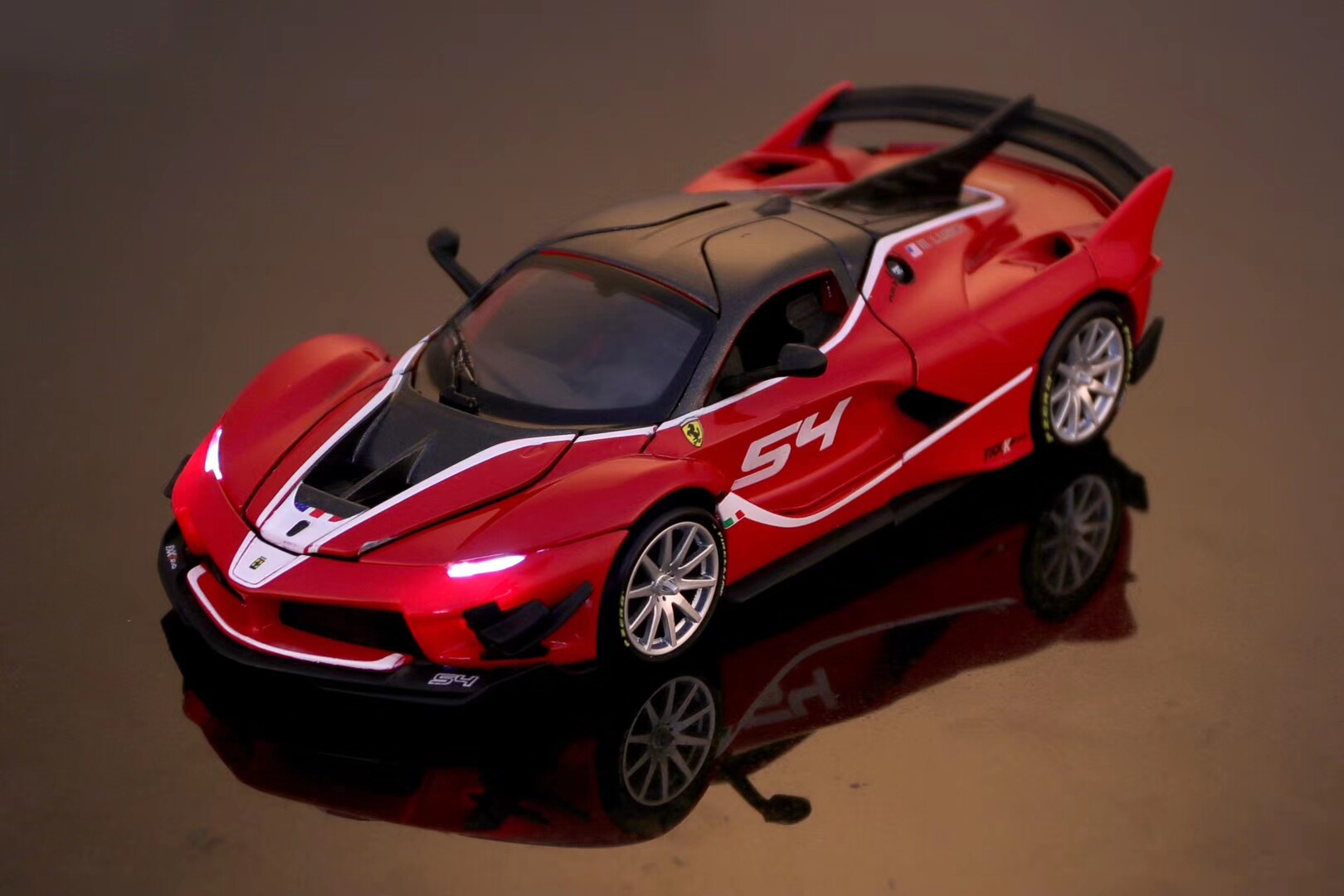 儿童跑车小跑车模玩具车玩具男孩回力声光金属车模