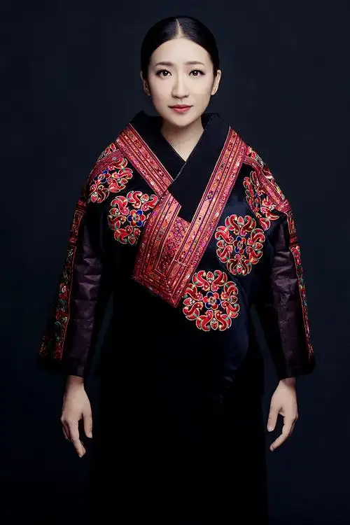 歌手雷艳16年宣传-文章详情-贵州一米堂商业摄影机构