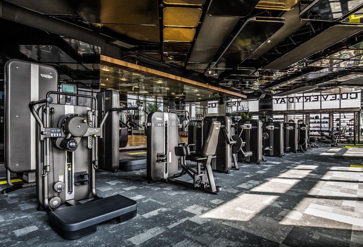 高档健身房内部装修设计实景图_装信通网效果图