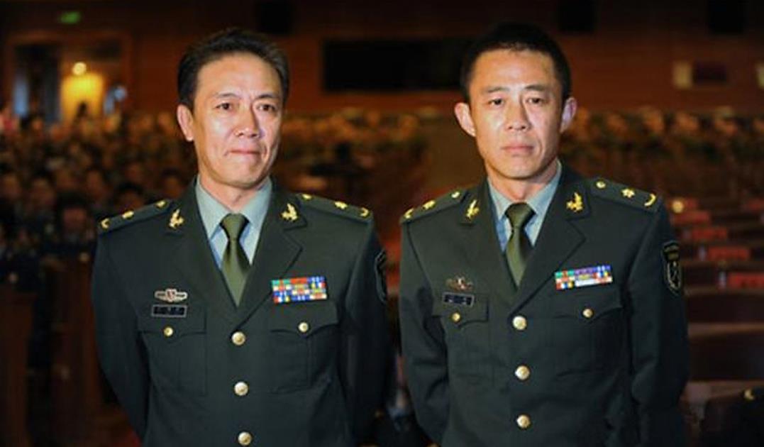 娱乐圈军衔高到惊人的十位演员_杜旭东_少将_待遇