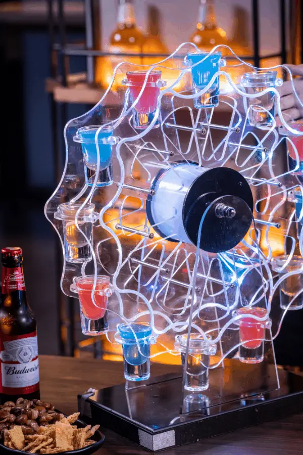 惊呆天塔这家新式小酒馆太撩人摩天轮特色调酒终于来了茉莉西瓜薄荷