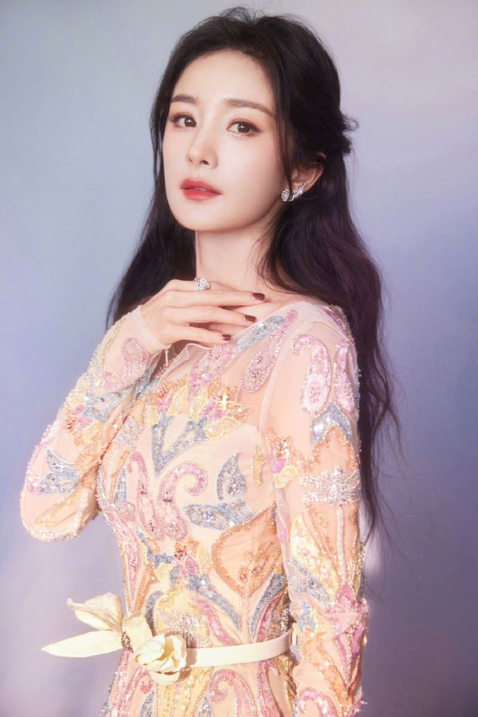 杨幂又一个全球代言