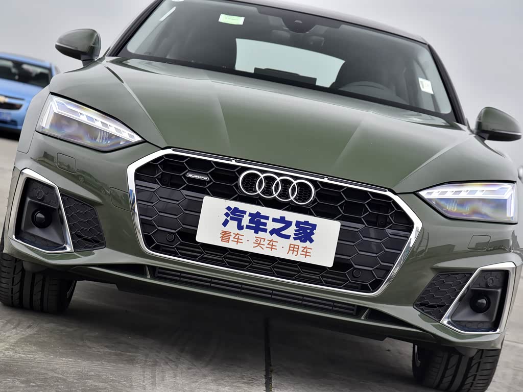 奥迪(进口) 奥迪a5 2022款 sportback 40 tfsi quattro 豪华动感型