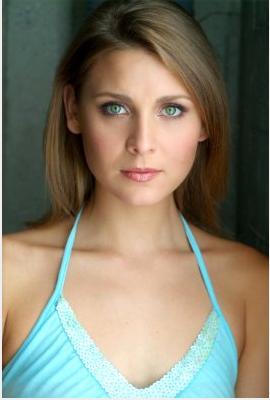 李小龙的妻子琳达当年有多美难怪在20岁的时候两人就有孩子了