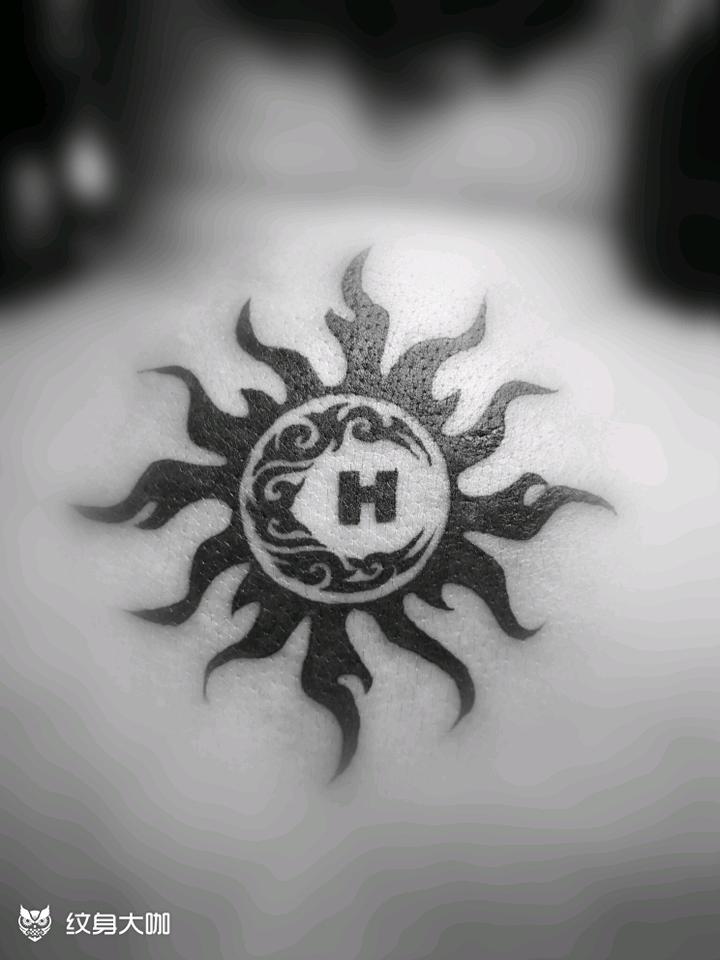 图腾太阳_纹身图案手稿图片_金宝的纹身作品集