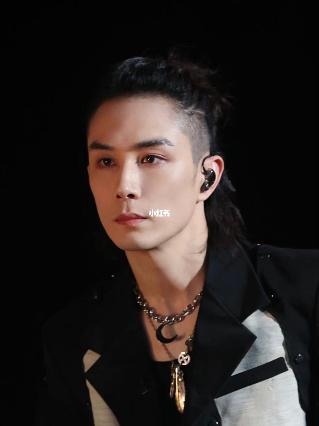 李承铉发型师独家解析披荆斩棘的寒鸦少年