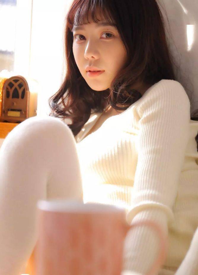 炉石女主播刘飞儿美照,清纯可爱惹人怜!_faye