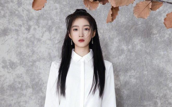 "沈腾的高情商"扯下了"流量爱豆"的遮羞布_关晓彤_花花_偶像