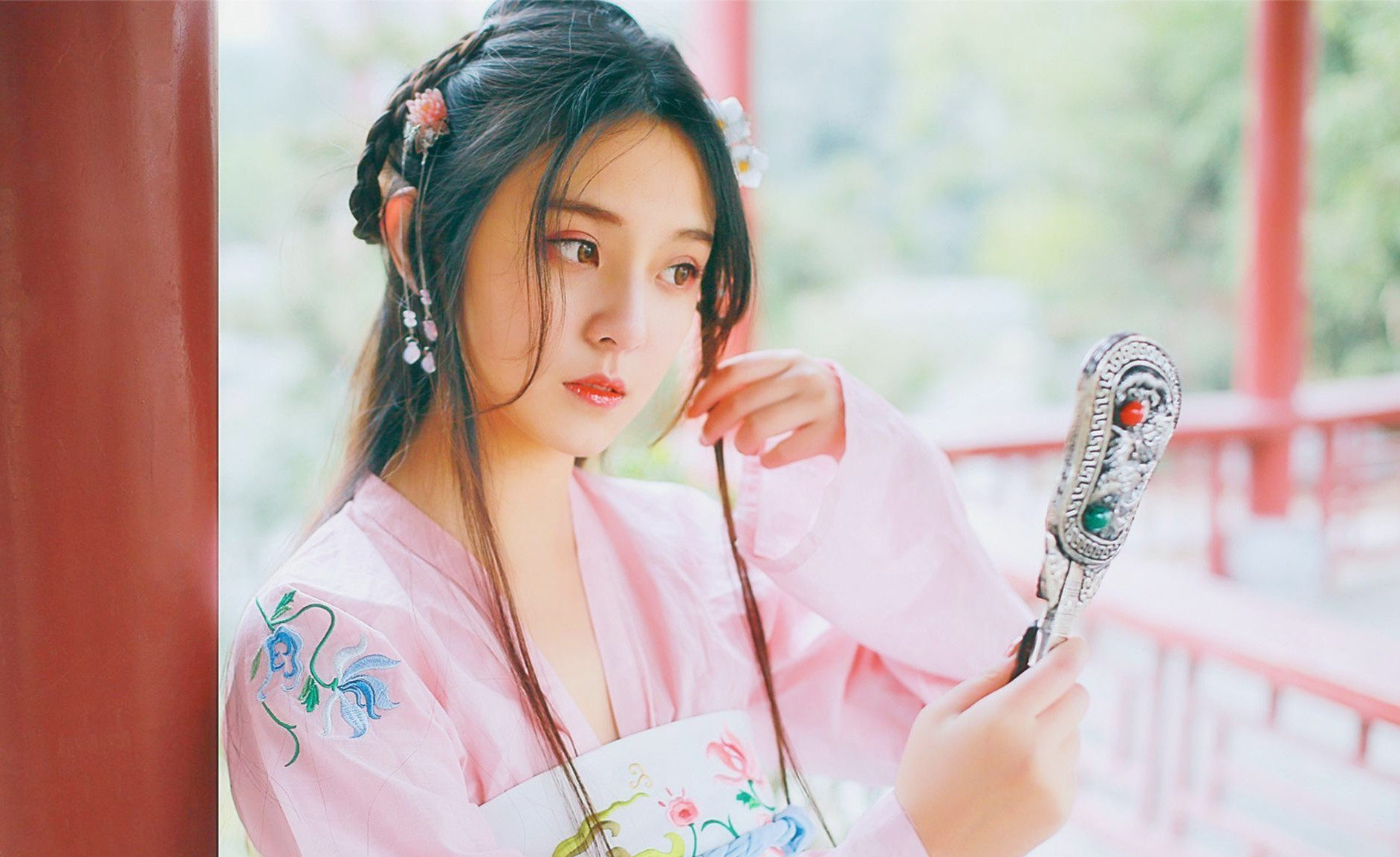 古代女孩子的发型竟然是这样的,美上天了