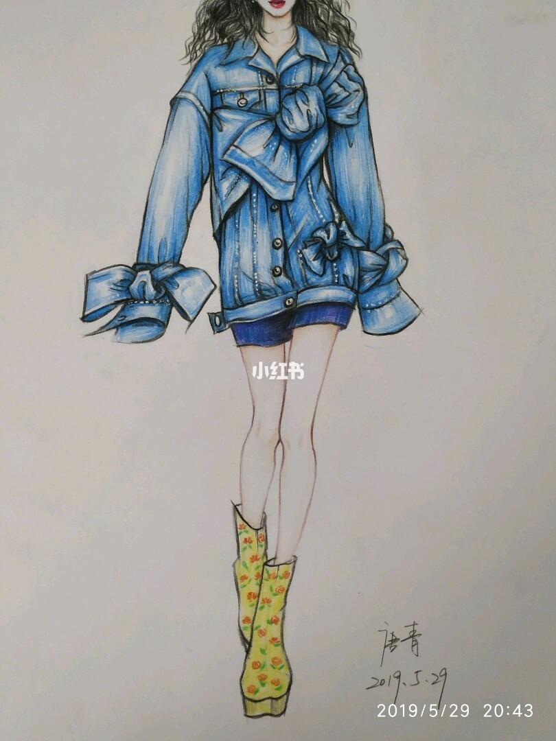 时装画服装设计效果图彩铅手绘