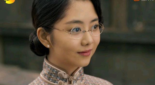 原创理想中国谭松韵民国造型温婉美丽表现获好评