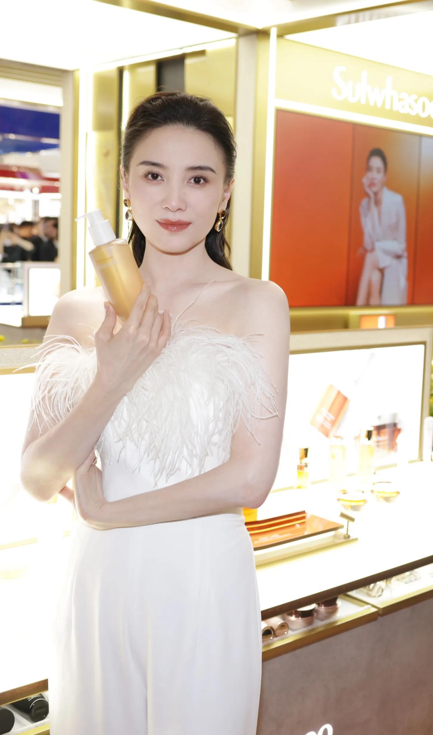 宋佳2023年05月03日 精美图集 优雅靓丽_电影_中国_联合国