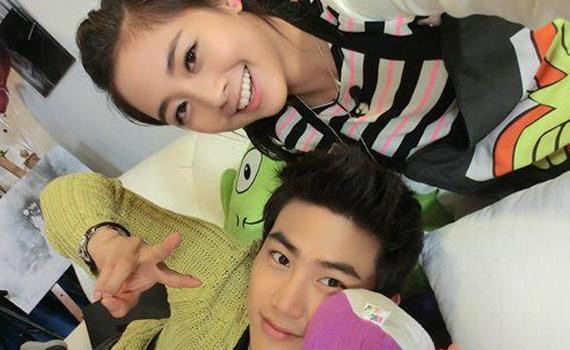 鬼鬼吴映洁晒和玉泽演的合照 私服甜蜜温馨