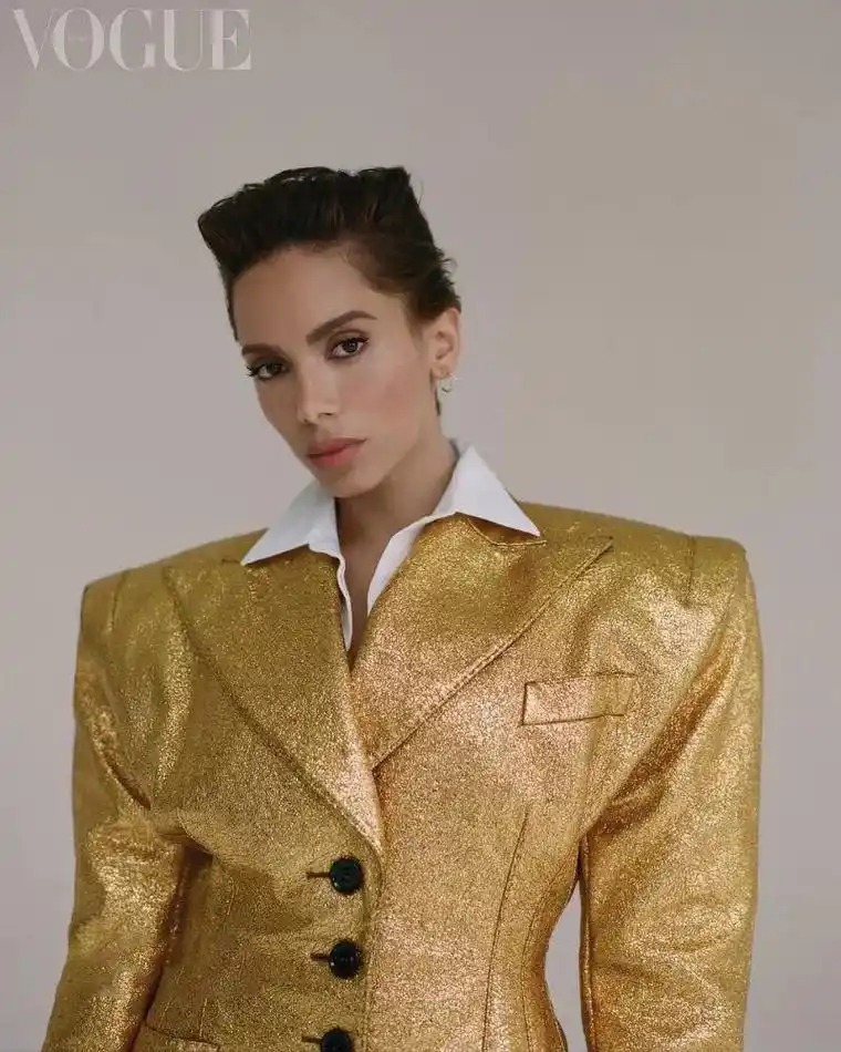 杂志大片:vogue 墨西哥22年9月刊.#时尚摄影 #时尚 - 抖音