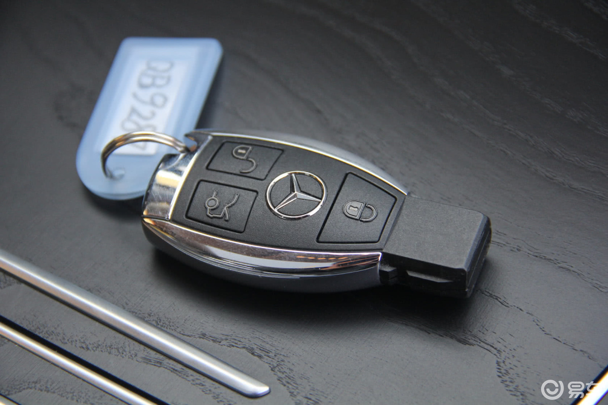 【奔驰c级2015款c 200 l 运动型钥匙汽车图片-汽车图片大全】-易车