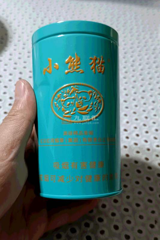 绿色罐装小熊猫40支