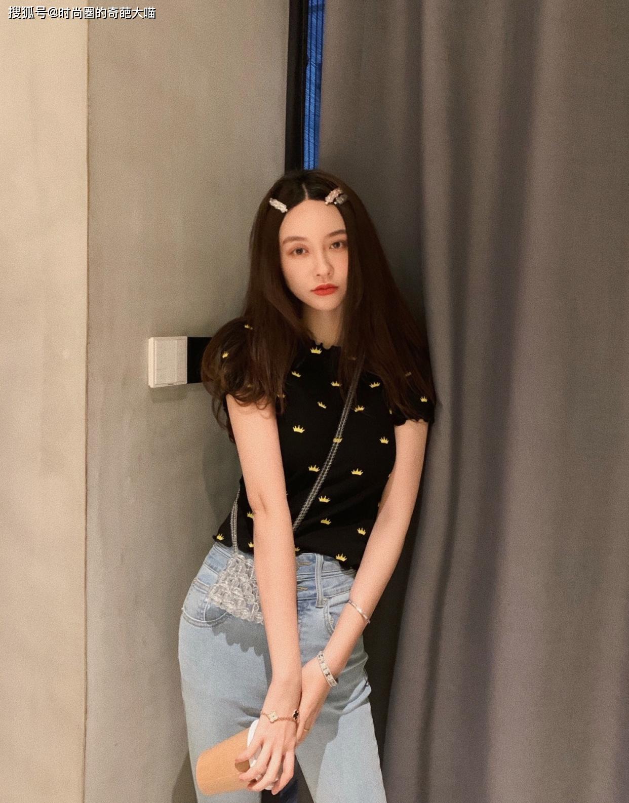 原创张大奕微调后事业开挂不但颜值身材在线时尚感比素人出众不少