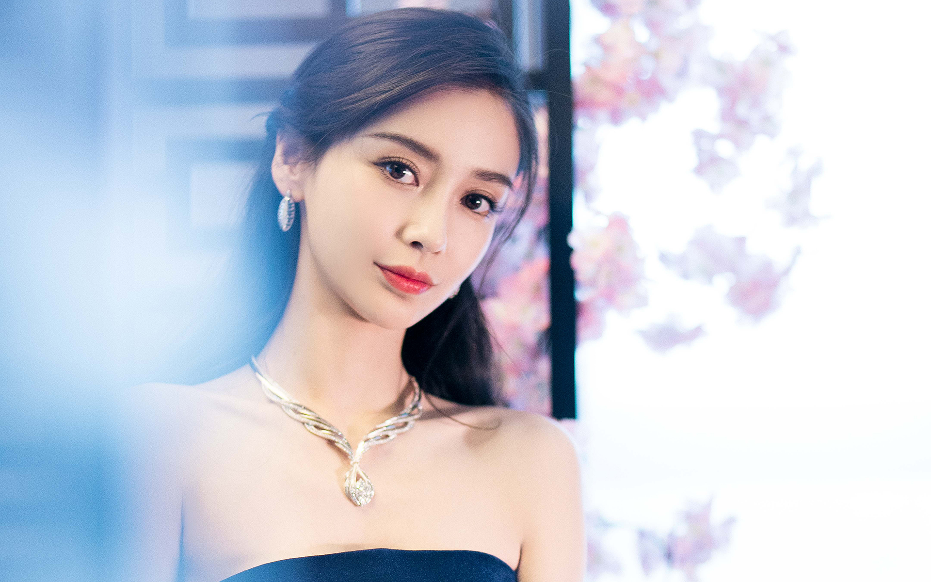 angelababy轻盈曼妙性感图片桌面壁纸