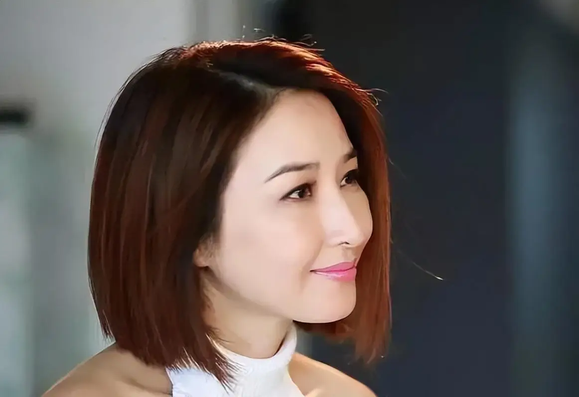 关咏荷:tvb第一位视后,巅峰期下嫁穷小子,30年0绯闻