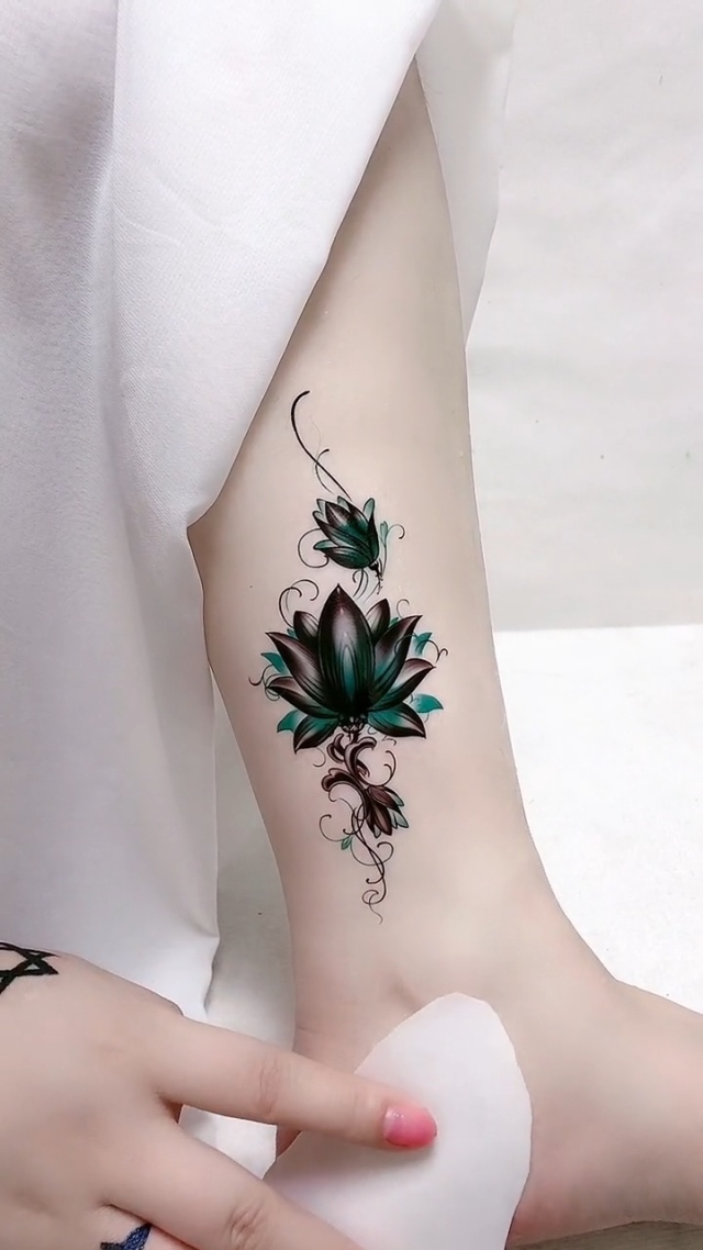 适合女生脚踝的莲花来了 "纹身 "遮疤神器 "纹身贴