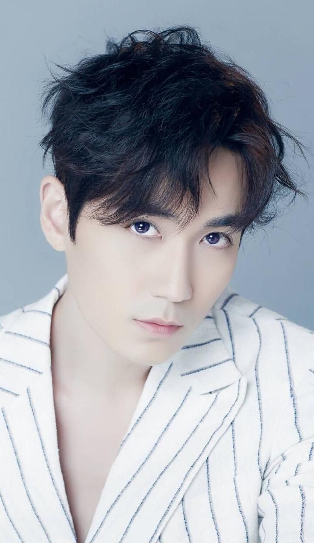 原创近几年最火的年轻男星连男人看了都忍不住心动真好看