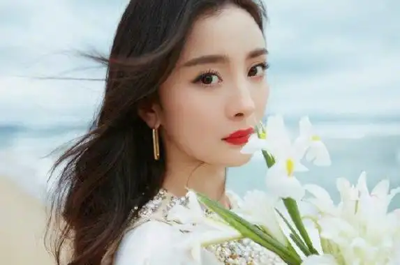 中国十大人气最高女明星排行榜赵丽颖上榜第十仙女下凡