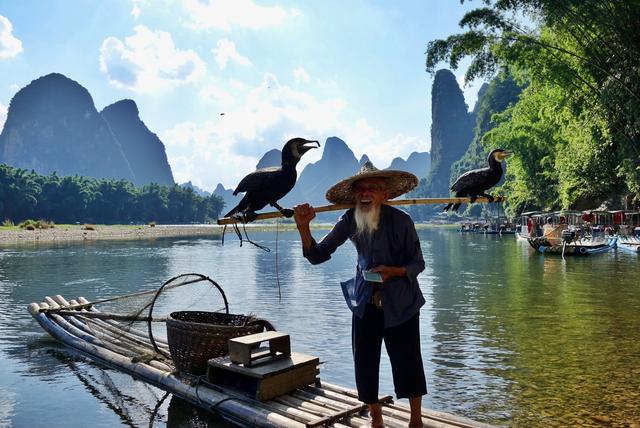 寻找20元人民币上的漓江渔翁