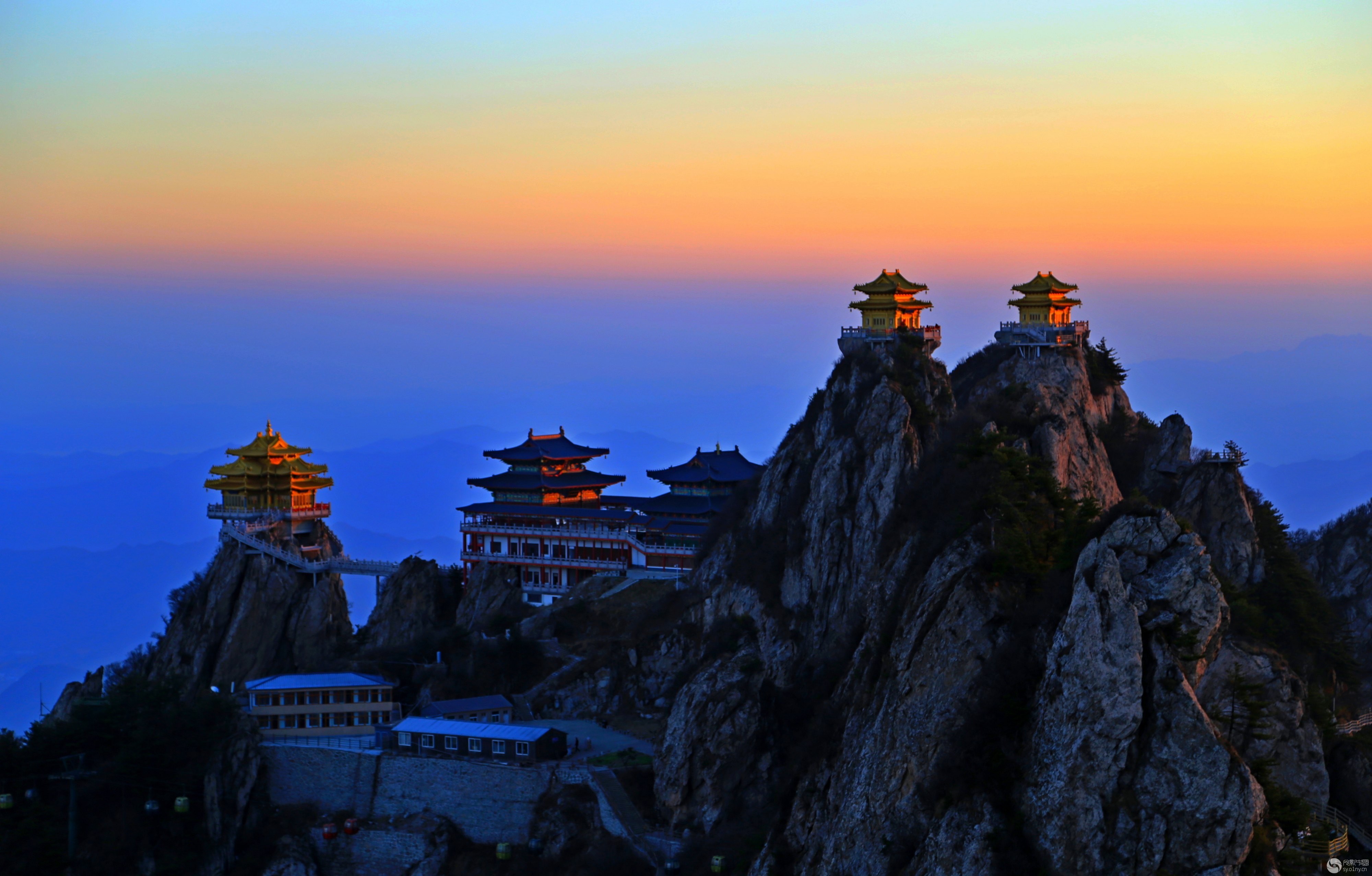 南阳著名风景老君山