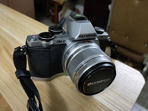 奥林巴斯em10一代